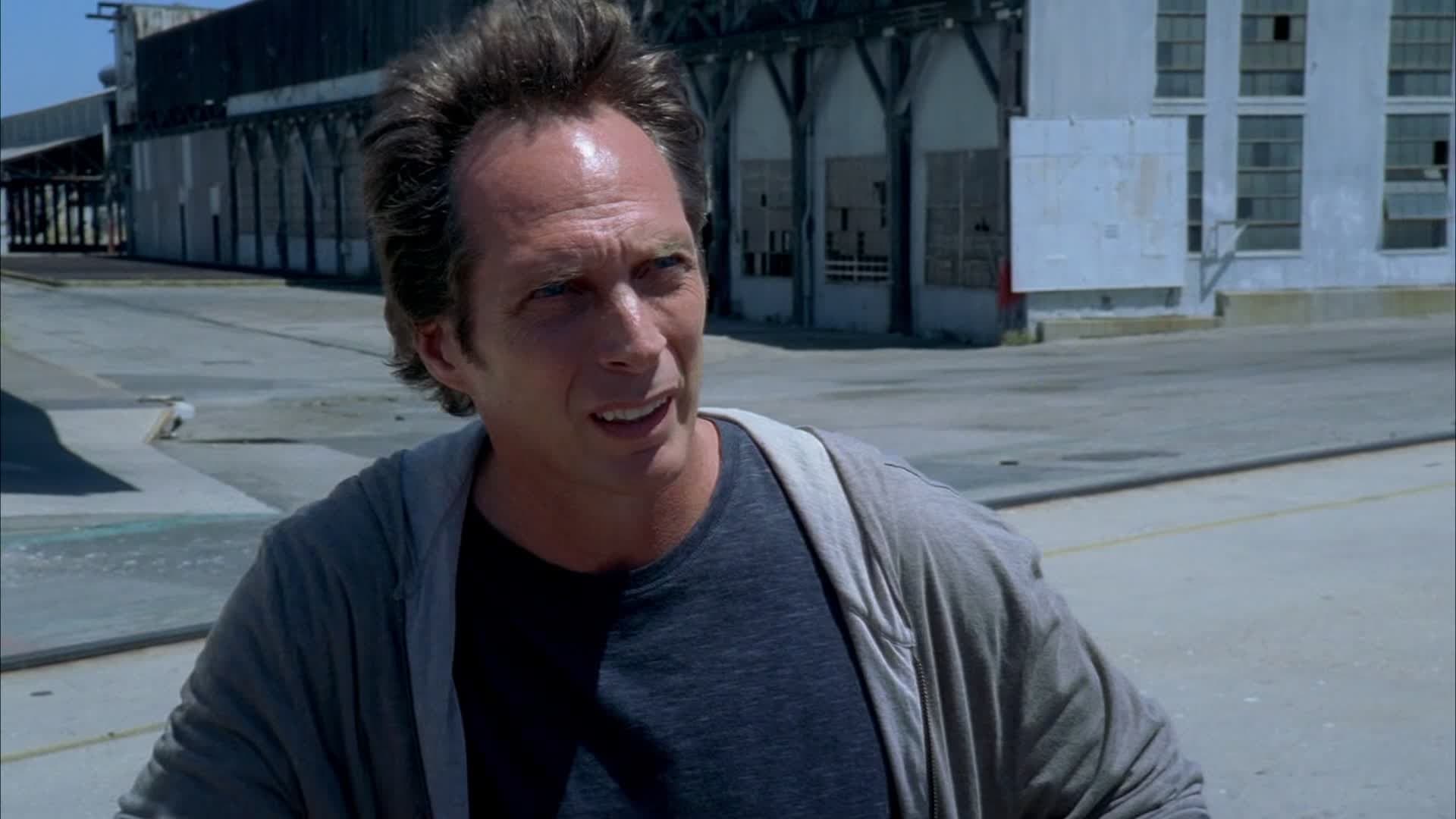 La cinco por las malas