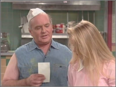 Kelly encuentra un trabajo