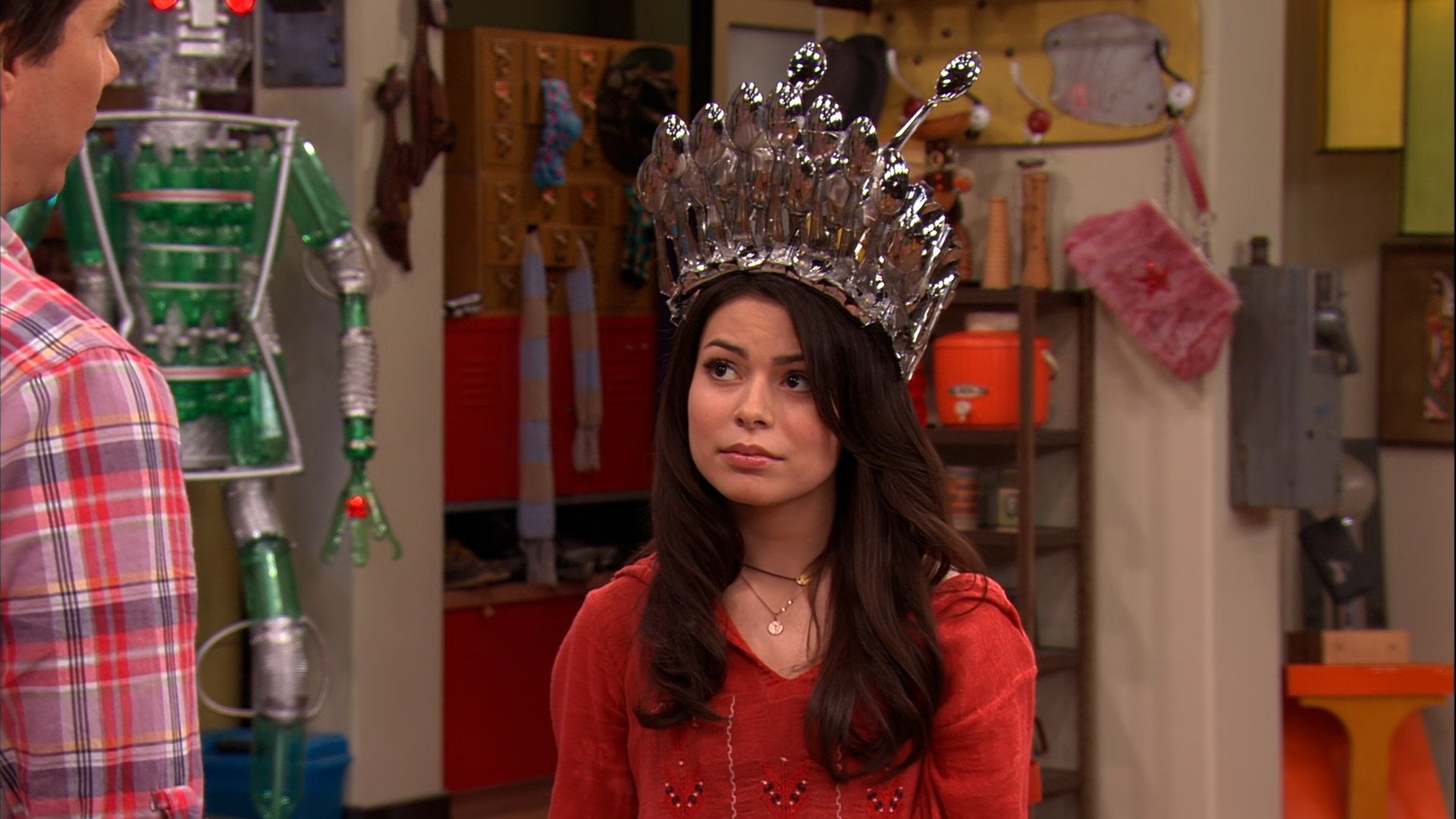 Carly gasta una broma