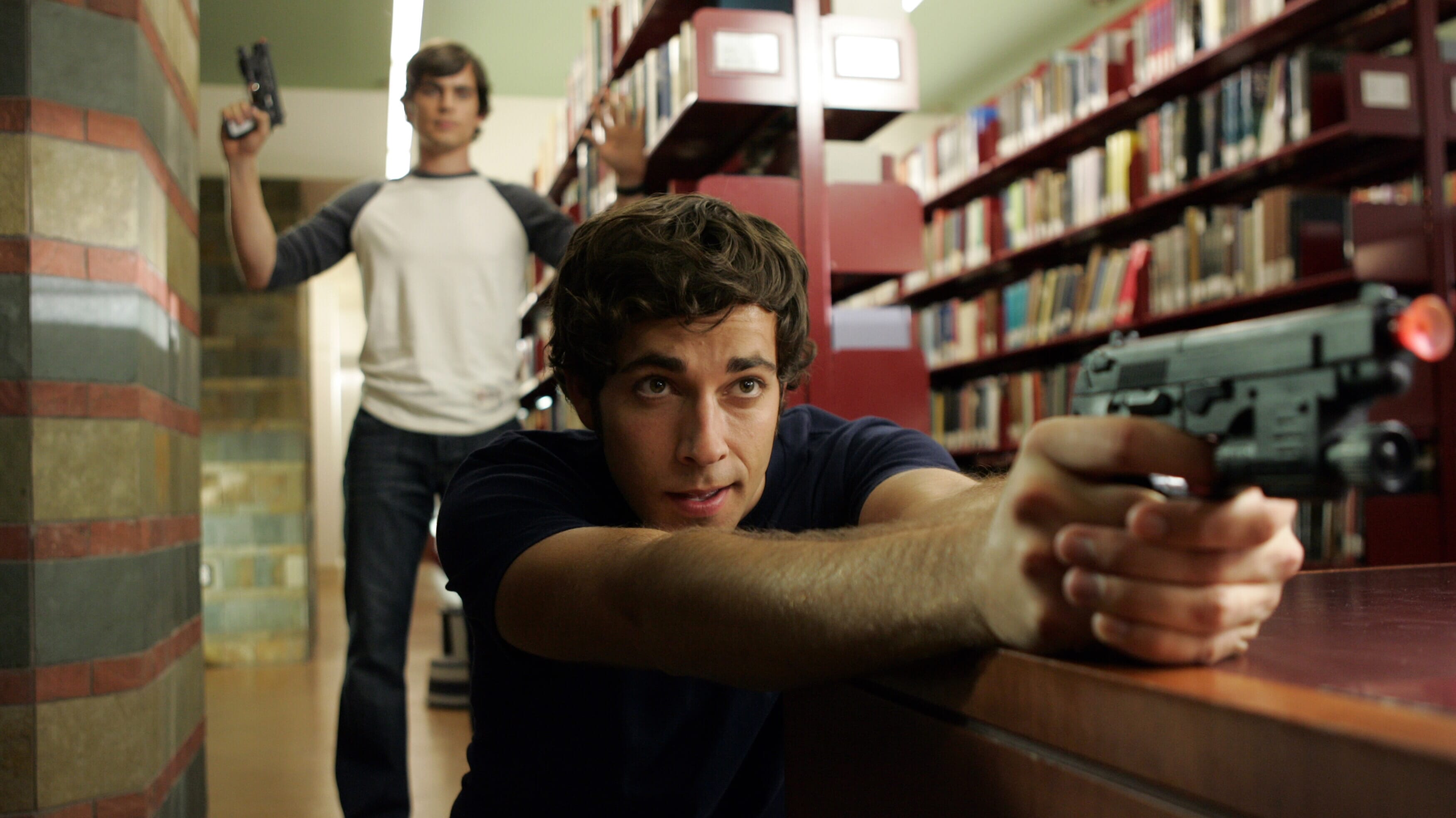 Chuck contra el alma máter