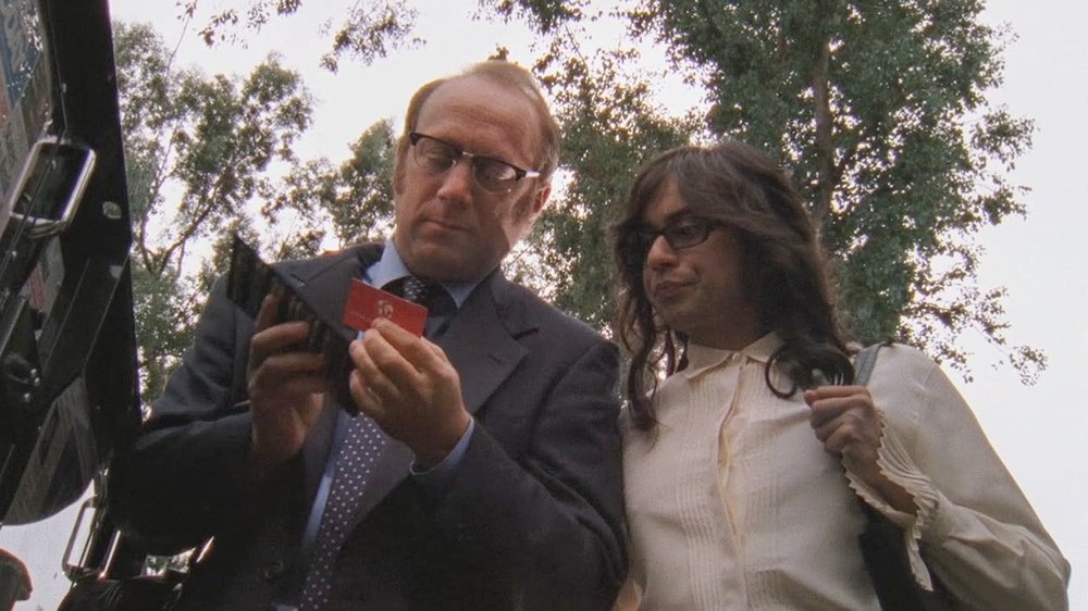 Chuck contra el hombre guardado