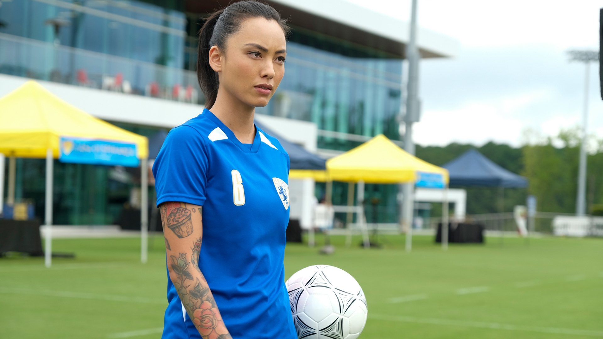 Fútbol + Desi + Mercader + Titán