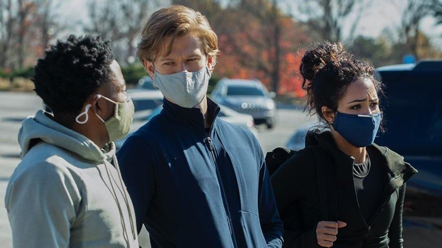 Cuarentena + N95 + Teléfono fijo + Telescopio + Distancia social